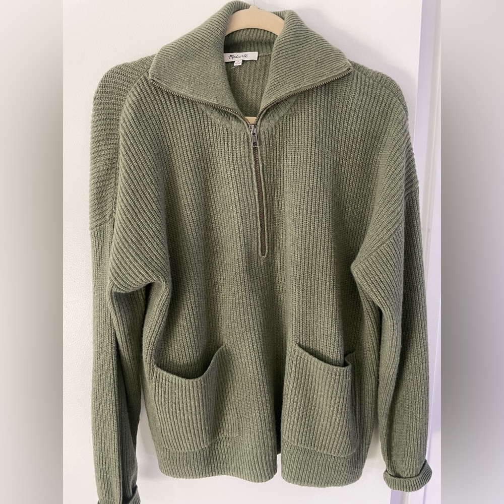 Madewell olive knit. Excellent condition